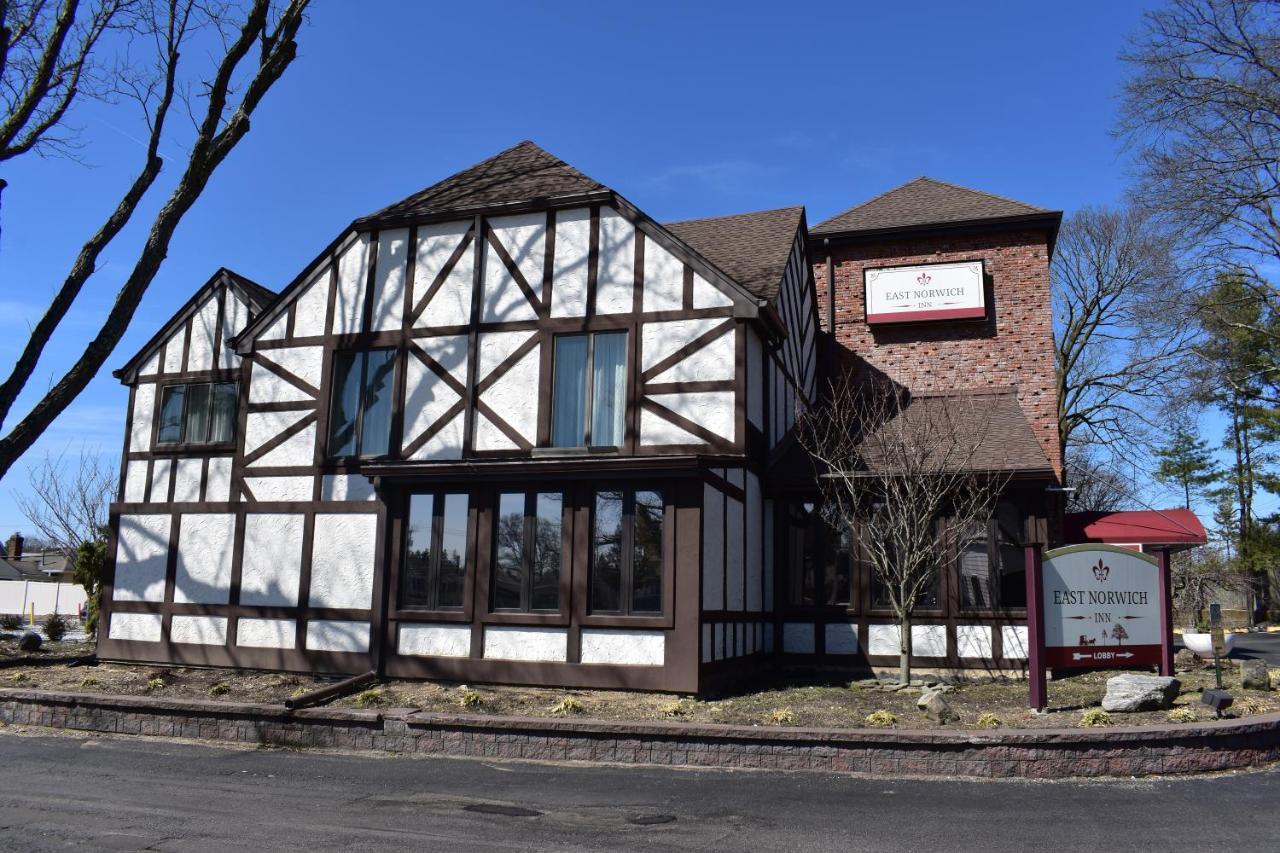 East Norwich Inn Exterior photo